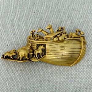 AJC Noahs Ark Brooch Pin Gold Tone Animals Collectible Vintage Statement‎